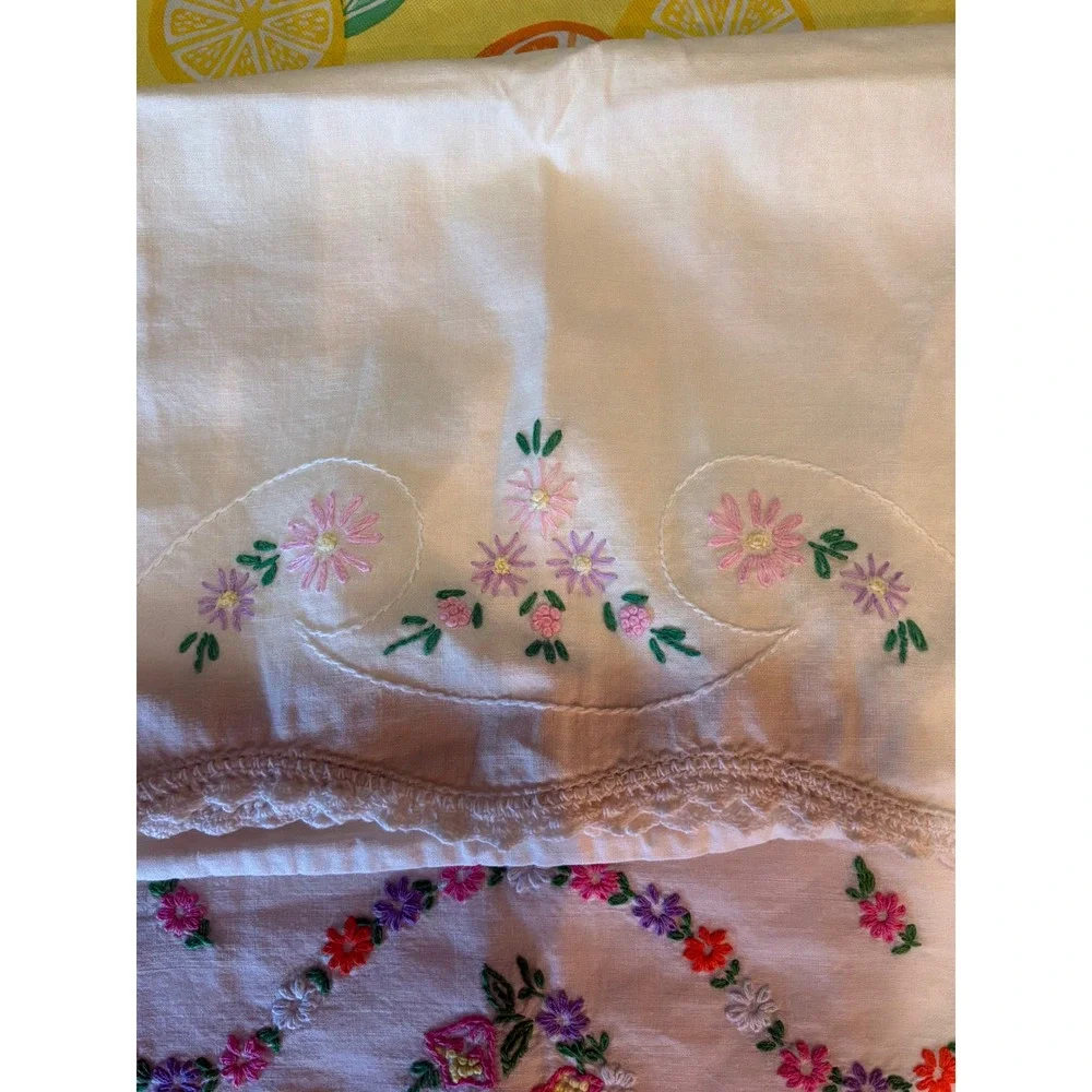 Unbranded Vintage Pillowcases Set of 5 OS White Floral Embroidered Printed